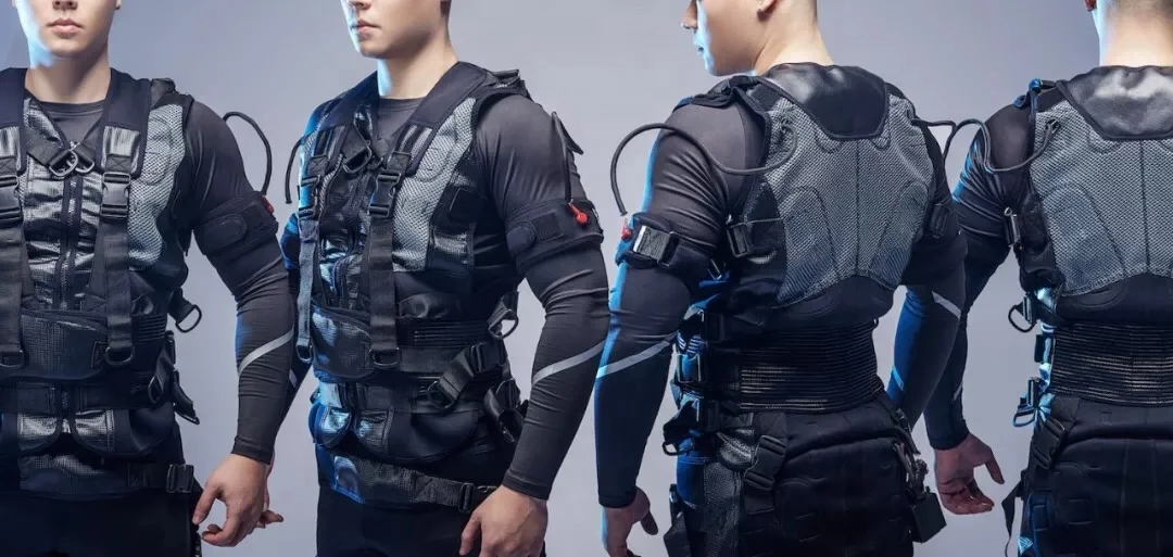 Home And Gym Used Fitness Machine Wireless EMS Stimulator Vest Fitness Training Suit