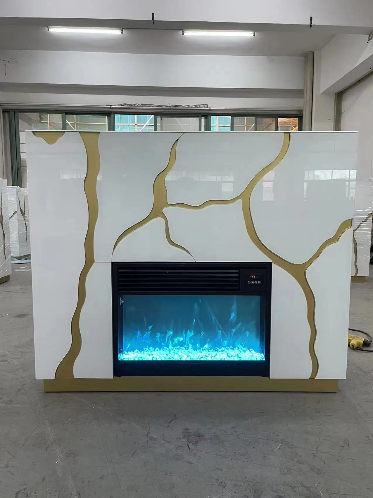 Intelligent Mirror Furniture Wireless Charging USB Bluetooth Speaker Multi Color LED Fireplace Heater