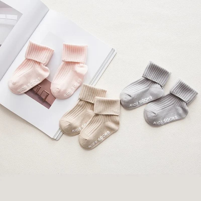 Оптовая продажа с фабрики BSCI, однотонные детские белые носки, носки для мальчиков, Детские хлопковые носки на заказ для детей, подростков