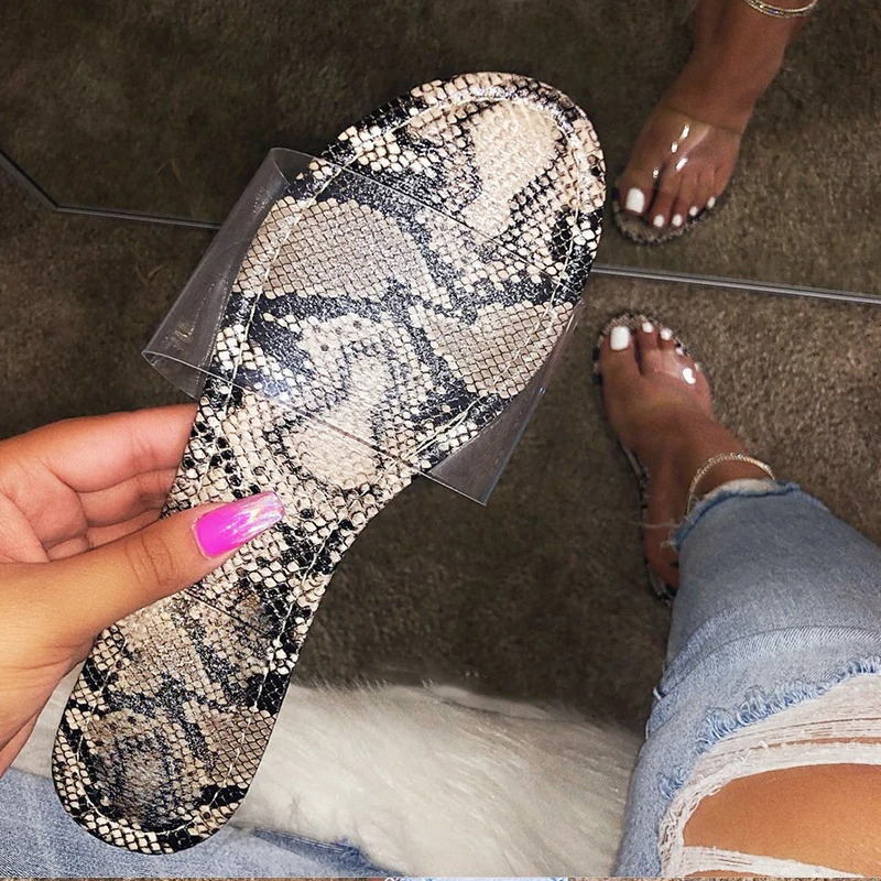 BY007 ПВХ прозрачные шлепанцы на плоской подошве из змеиной кожи для дам