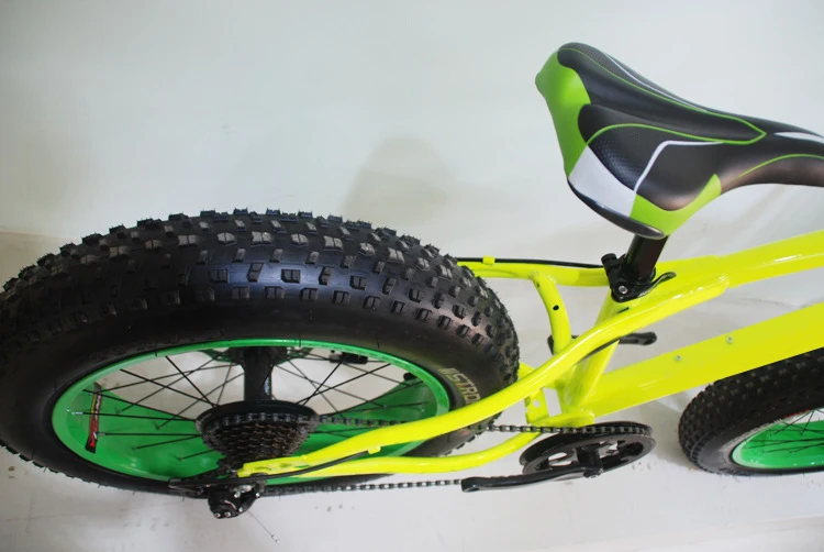 Kids mountain bike with pedal China factory 2022 4.0 aluminum alloy spoke wheel carbon steel frame fat tire snow bike