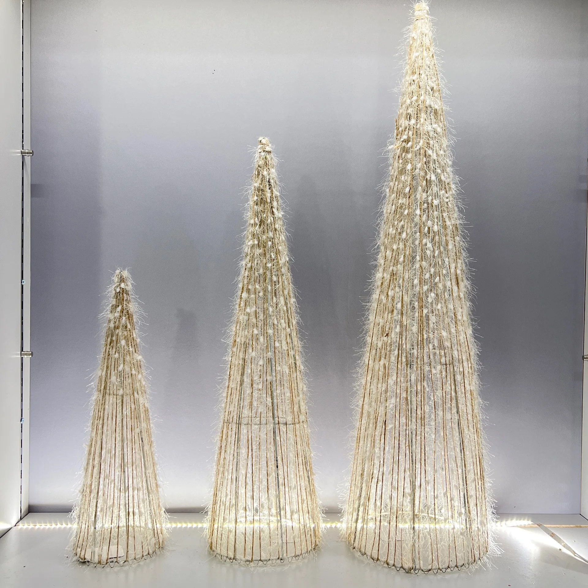Led Christmas iron wire tree decoration table lamp paper rope golden Outdoor Home Xmas gifts Lights creative Holiday Lighting
