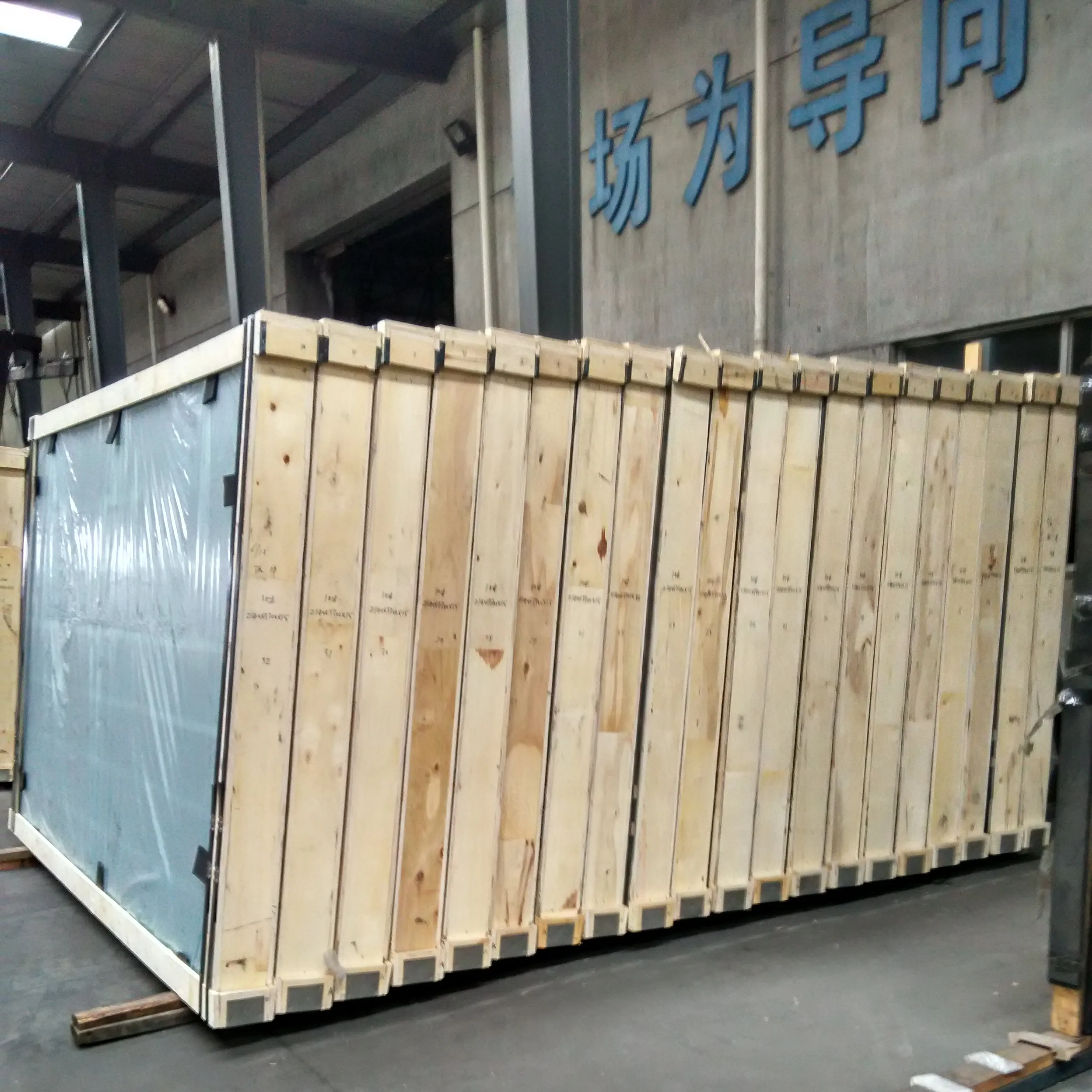 Основные клиенты нуждаются в глубокой бронзе 3660*2440 мм цветное плавающее стекло коммерческий лист отражающее стекло