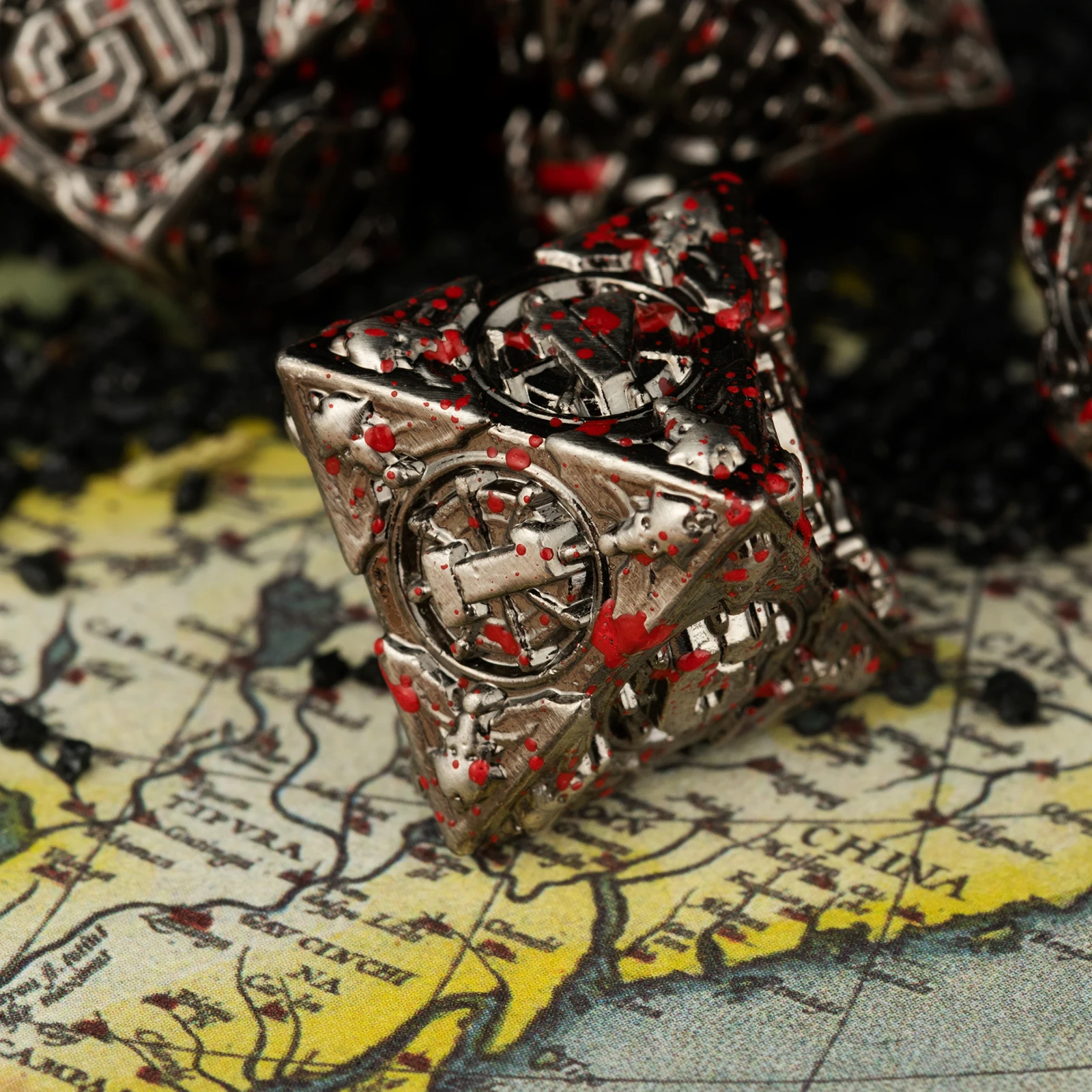 Заводская оптовая продажа набор металлических игральных кубиков d & RPG с индивидуальным логотипом металлические литогранные кубики Dnd для настольной игры Набор dnd