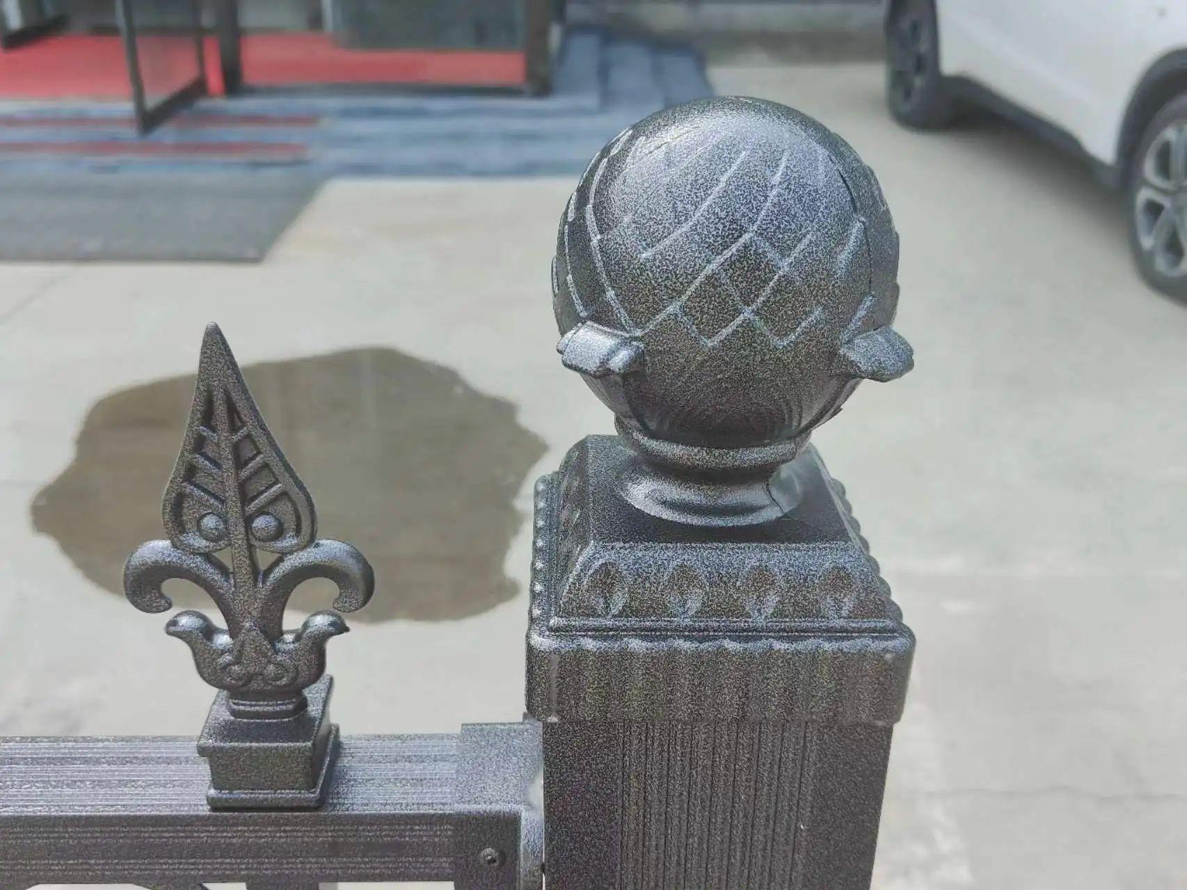 Galvanized steel fence wrought iron steel fence bent top fence