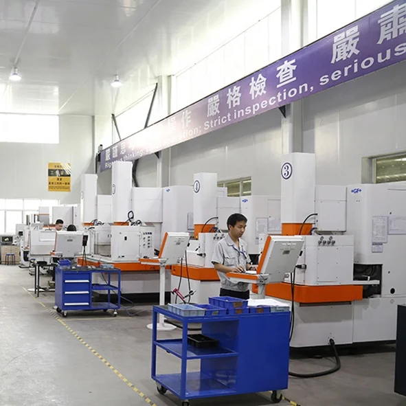  China Manufacturer Precision Custom Medical Device Plastic Injection Molding Mold OEM Syringe Moulding