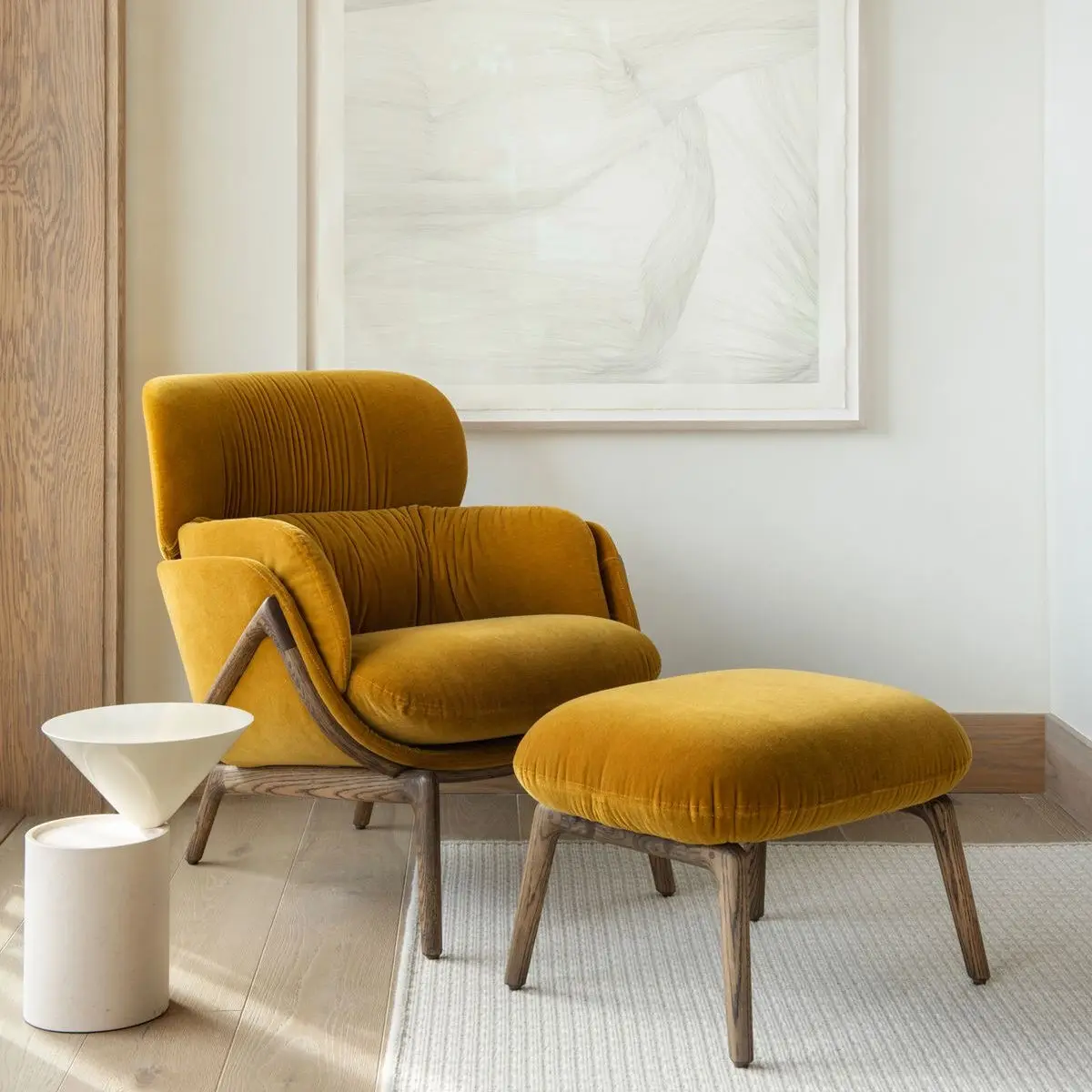 MORE DESIGN Cheap price modern simple minimalist velvet comfort fabric wooden lounge living room reclining leisure chair