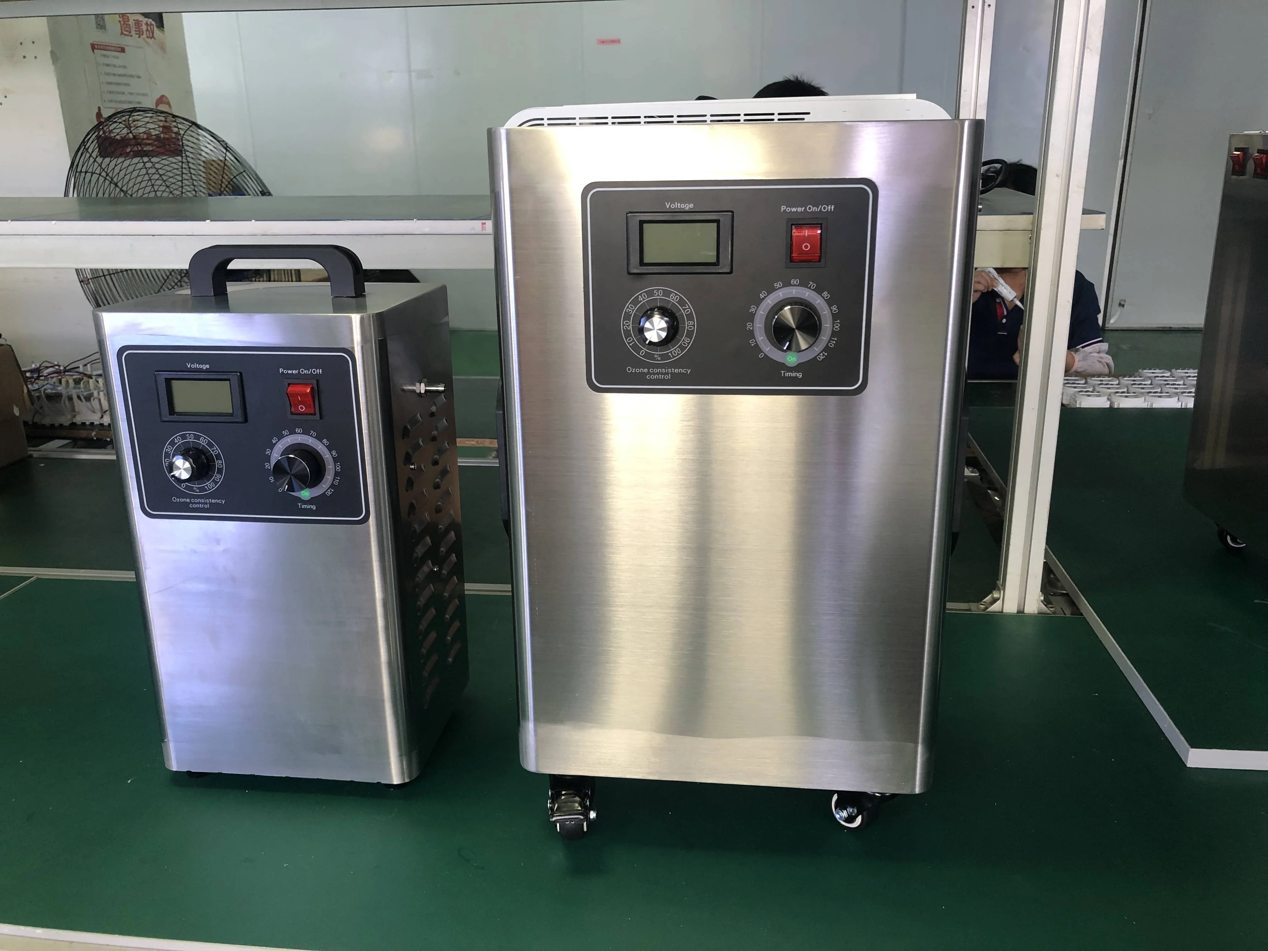 China OEM manufacturer small portable water ozonator 10g/h ozone generator