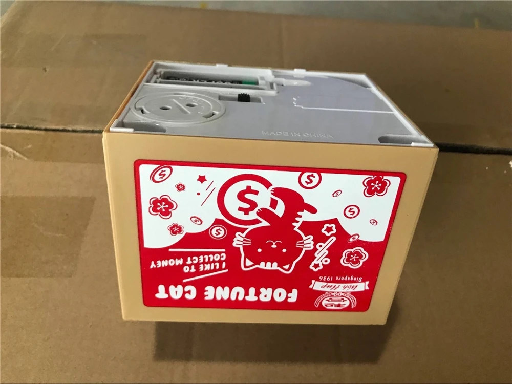 High Quality Horse Piggy Bank Plastic Material and Luffy Shape Money Saving Box