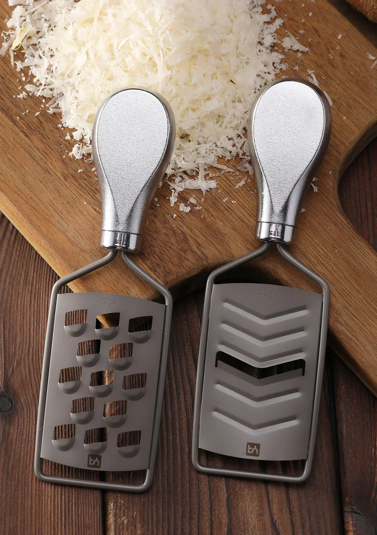 Yangjiang factory new product common kitchen tools stainless steel food grater silver handle zester and cheese grater