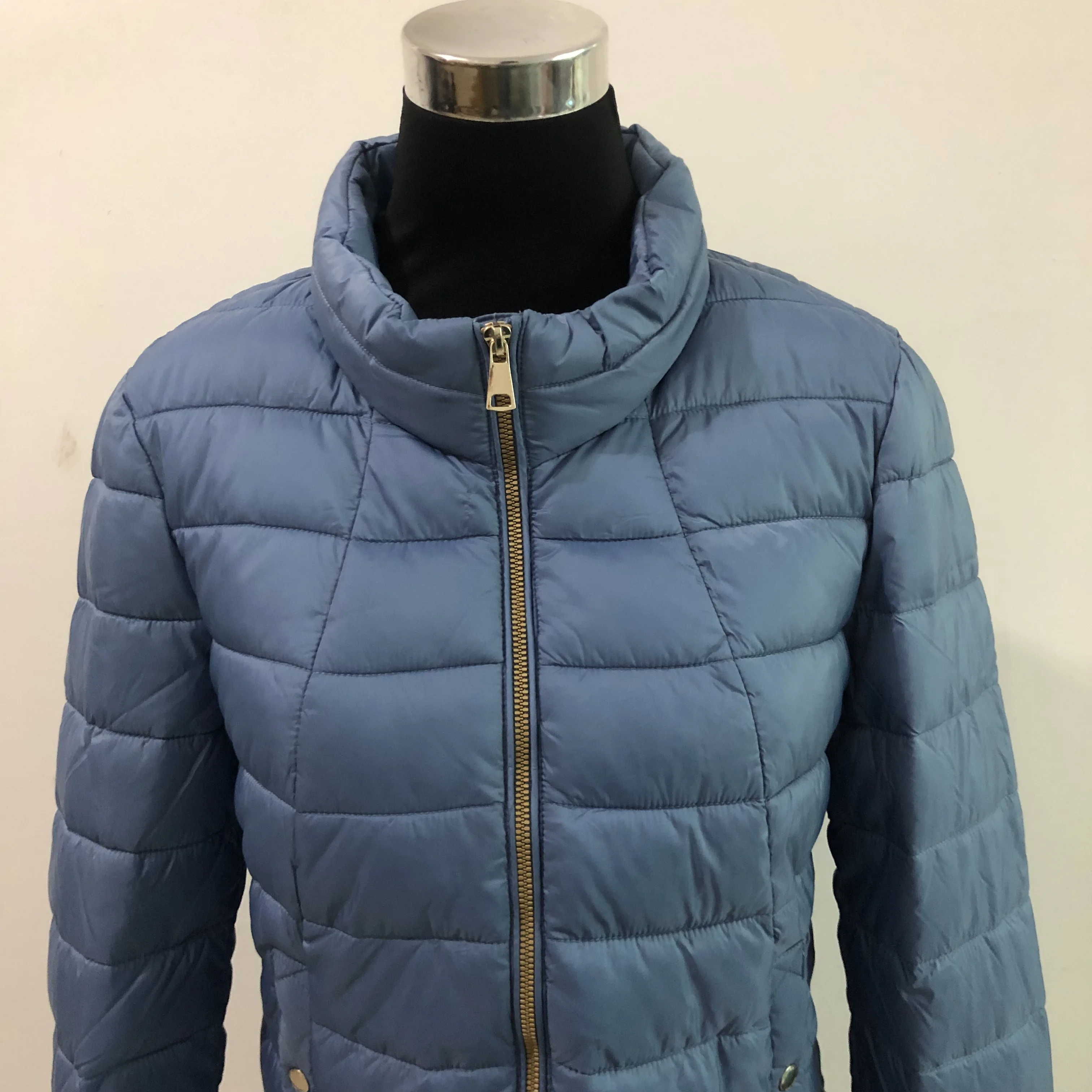 
Stock Customized Coat Manufacturer Clothes Cotton Blue Winter Cotton Padded Short Sports Coat Women 