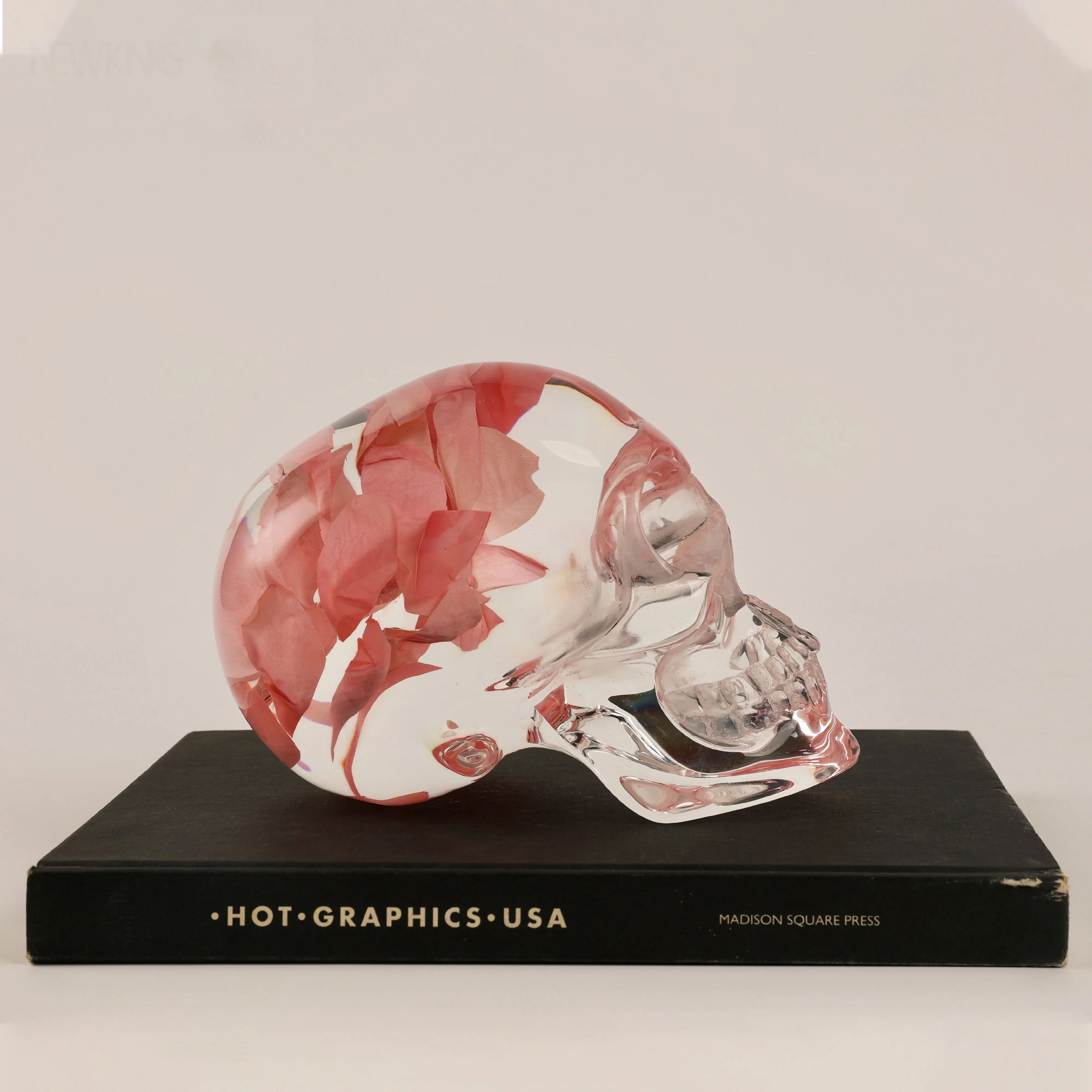 Customized Top Quality Luxury 1:1 Life Size Head Sculpture Transparent Pink Skulls Figurine Acrylic Crystal not Resin for Decor
