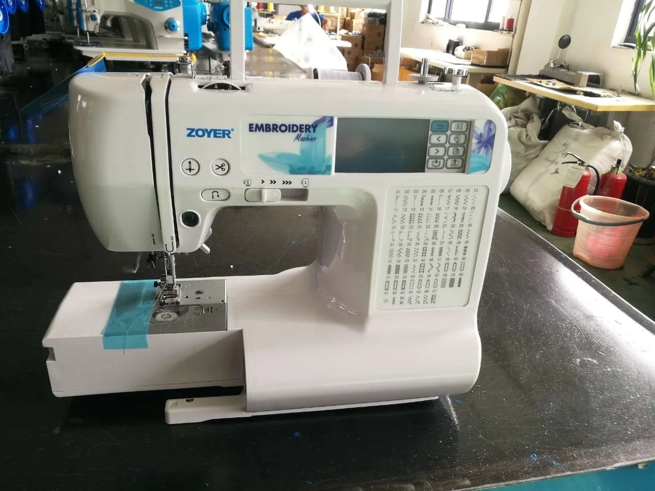 Бытовая швейная машина ZY1950N