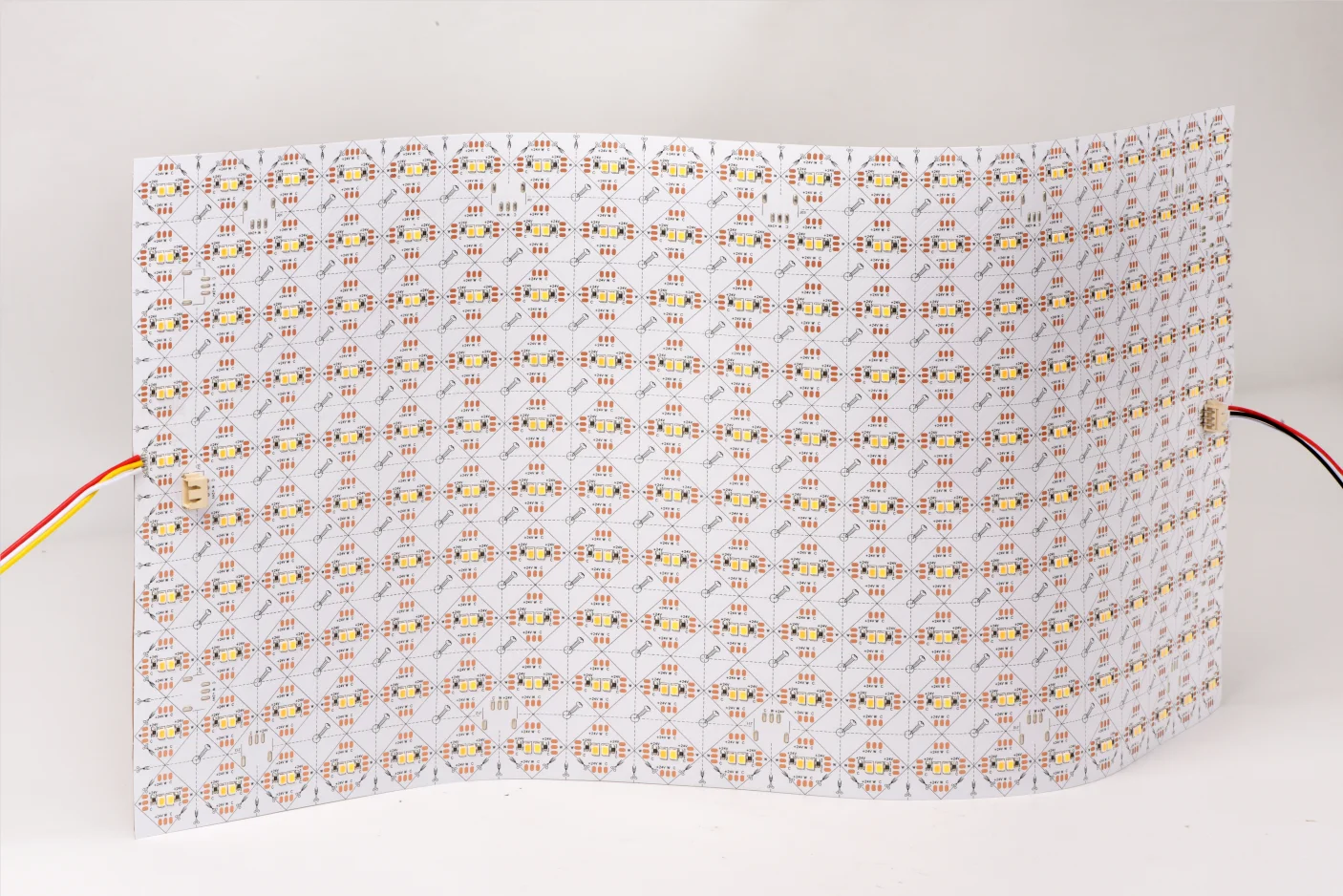 Гибкий лист высокой яркости плотности мощности 30 Вт/шт. 500*250 мм Статический белый настраиваемый RGBW 2835 420 светодиодов/ПК Светодиодная панель