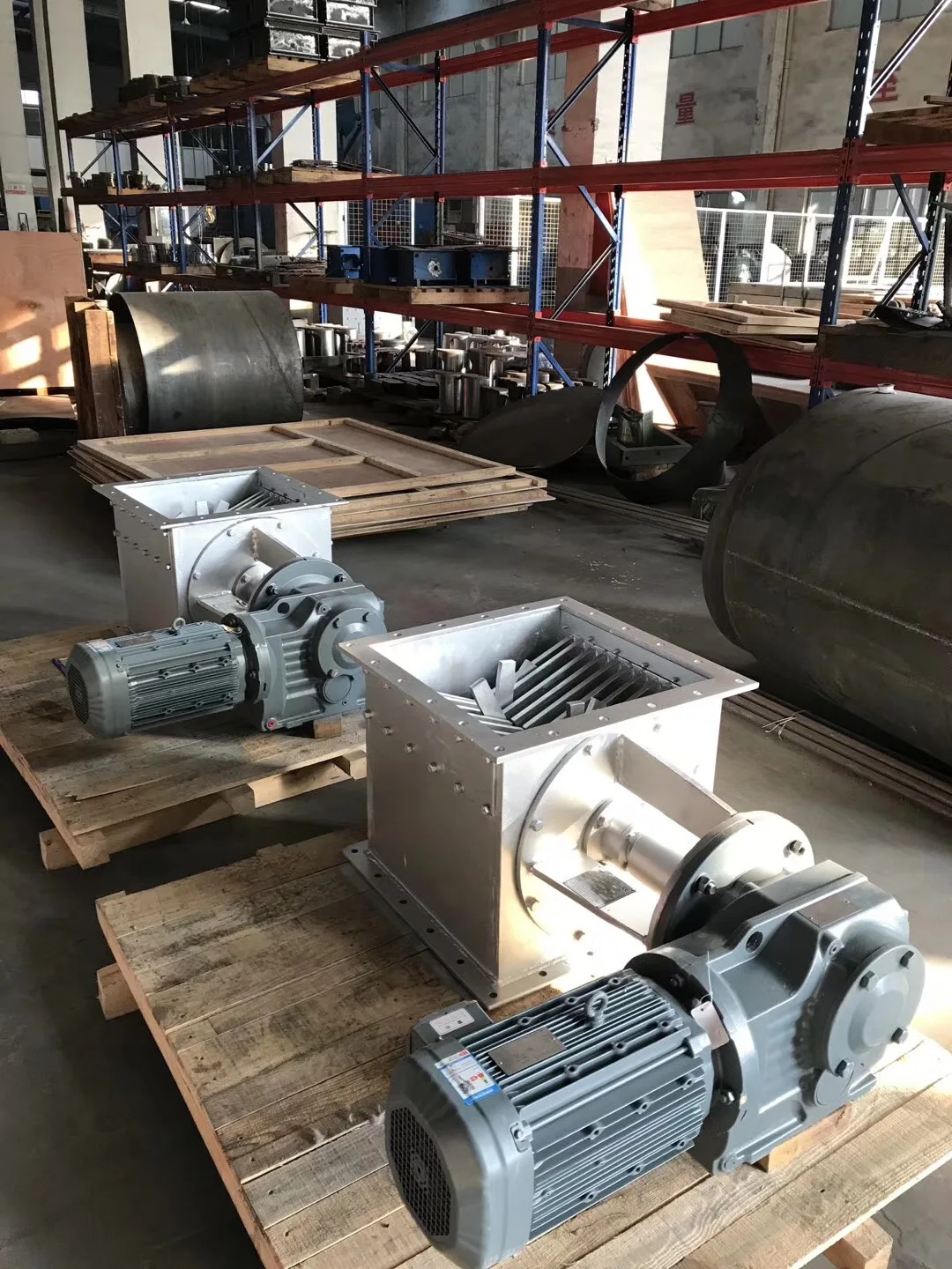 HENT German technology new 1.5kw ISO Diesel small portable stone crushers pe150 250 jaw crusher 4-way