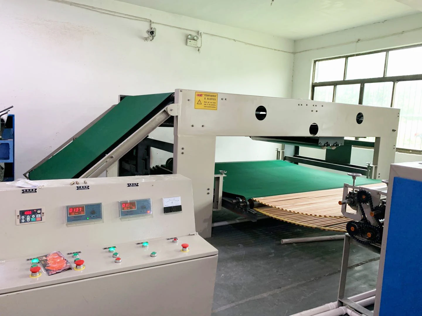
Nonwoven fiber carding machine, sheep wool carding machine 