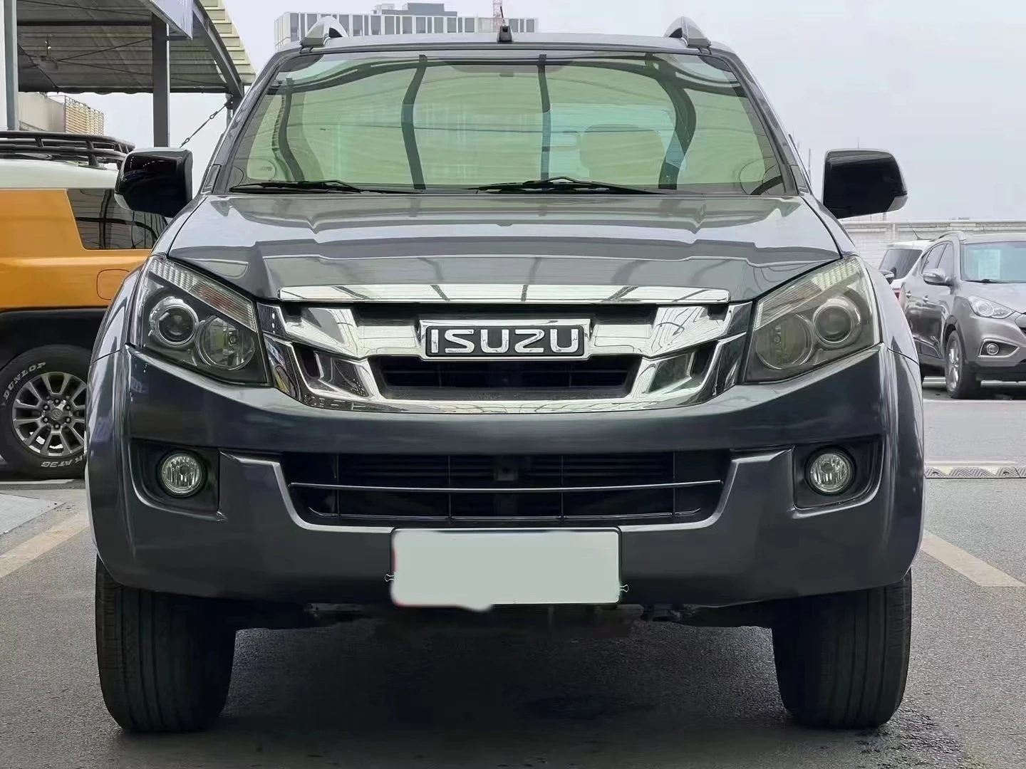 2024 isuzu dmax new pickup truck diesel 4x4 automatic high speed petrol vehicles leather r19 left steering cargo pick up d-max