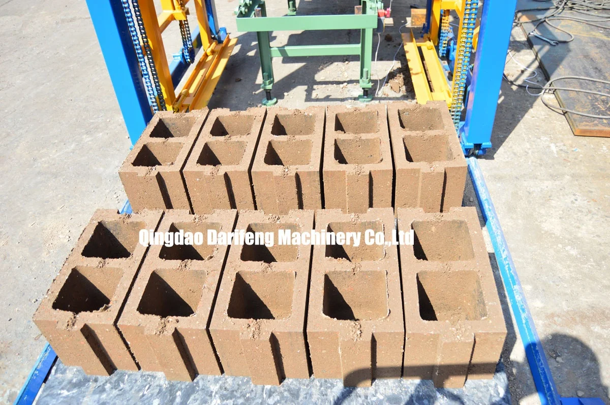 qt5-15 automatically foundation brick block interlocking concrete cement brick machinery kerbstone concrete curb making machine