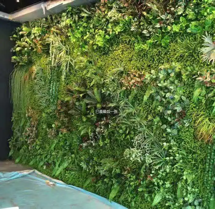 UV Plastic Grass and Leaves Plant Artificial Vertical Green Hedge Wall for Outdoor Boxwood Mat Decoration