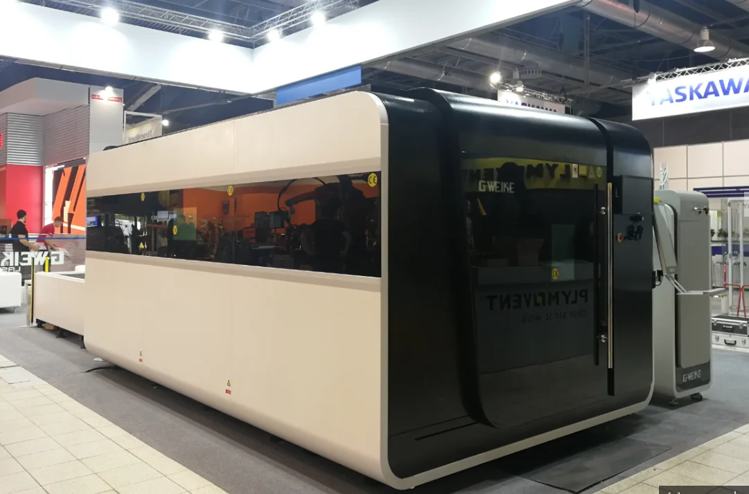 LF3015GA Заводская поставка Высокая мощность 12 кВт полностью закрывающийся волоконно-лазерный станок с Raycus laser ource