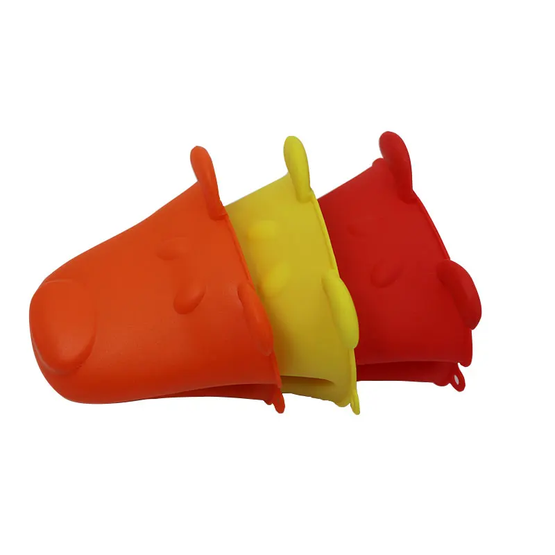 Free Sample Promotional Price Eco-Friendly Cartoon Silicone Potholder