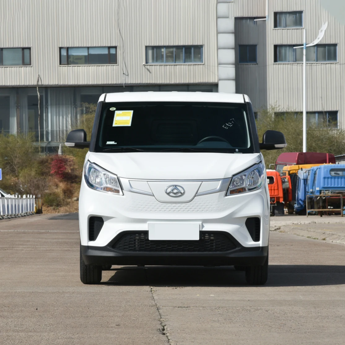 Китайский грузовой фургон Электрический автомобиль maxus ev 30 4 двери 2 места доставка для электромобилей размер контейнера 2770x1700x1343 мм
