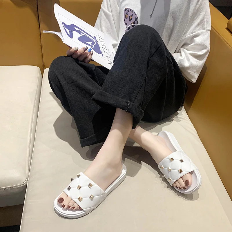Fashion  Pu Shoulder Bags New Popular Rivet Chain Ladies Handbags Women purses and slippers sandals set