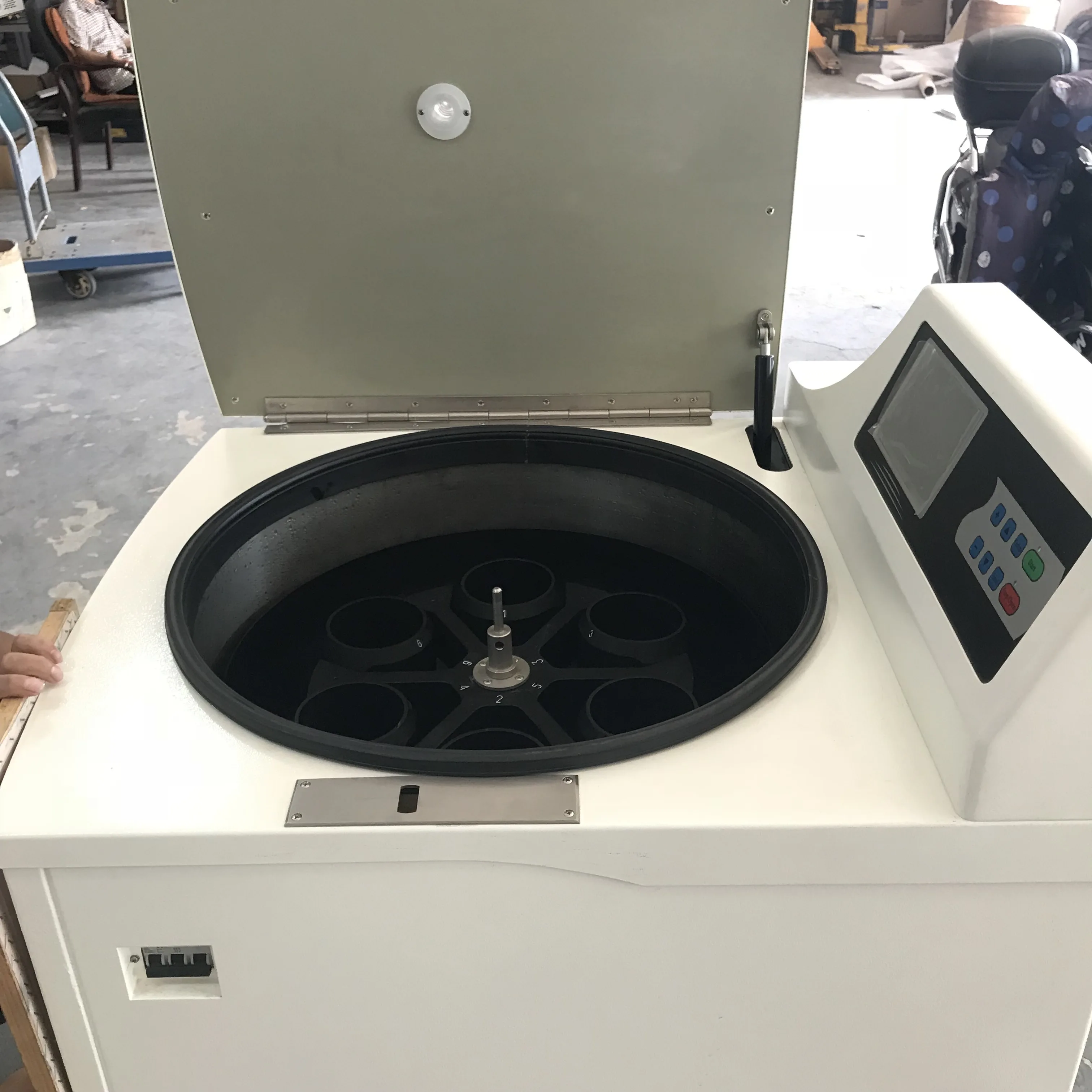 DL8M-12L Clinical Centrifuge Laboratory Refrigerated Large Capacity Blood Centrifuge