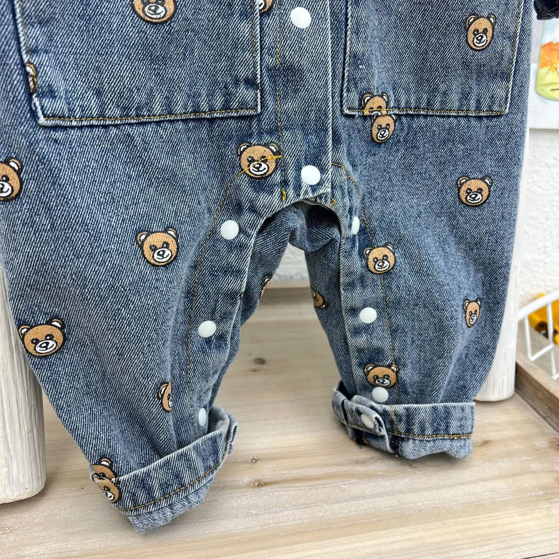 Fashion Autumn Baby Clothes Infant Boys Denim Rompers Front Pocket Toddler Girls Jumpsuits Bear Pattern