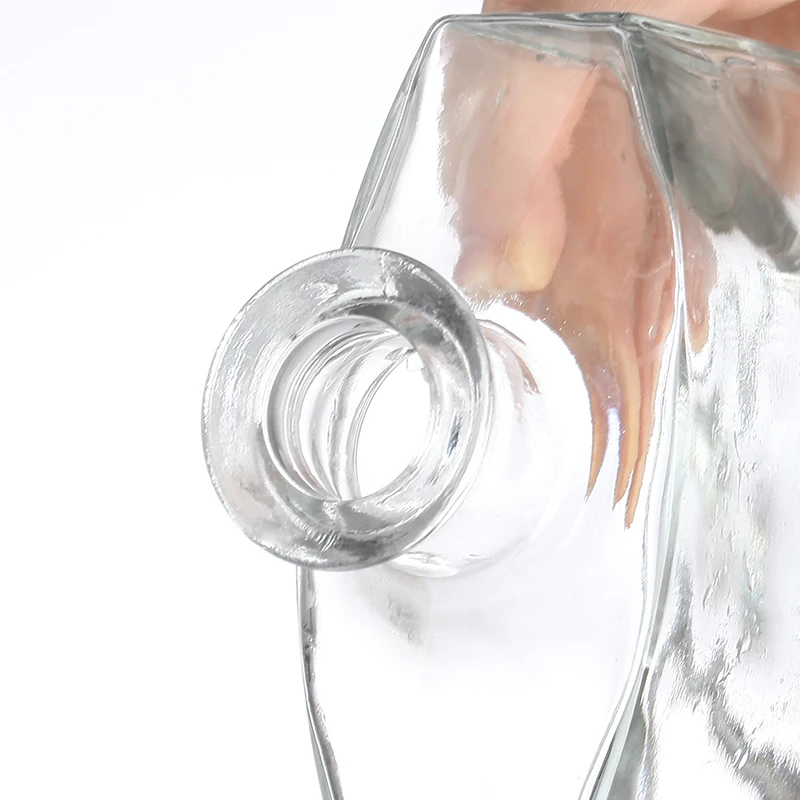 Good prices for new materials custom 750ml glass bottle for liquor with cap