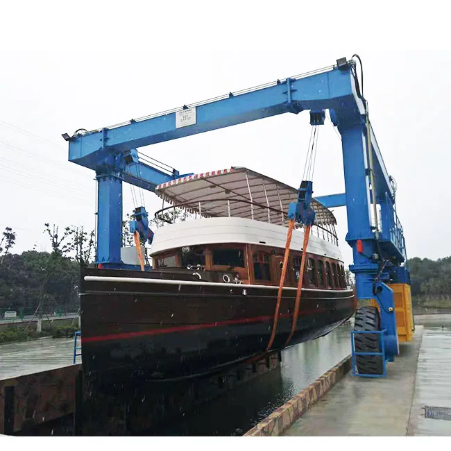 Customized Design Yacht Travel Lift With Marine Hoist
