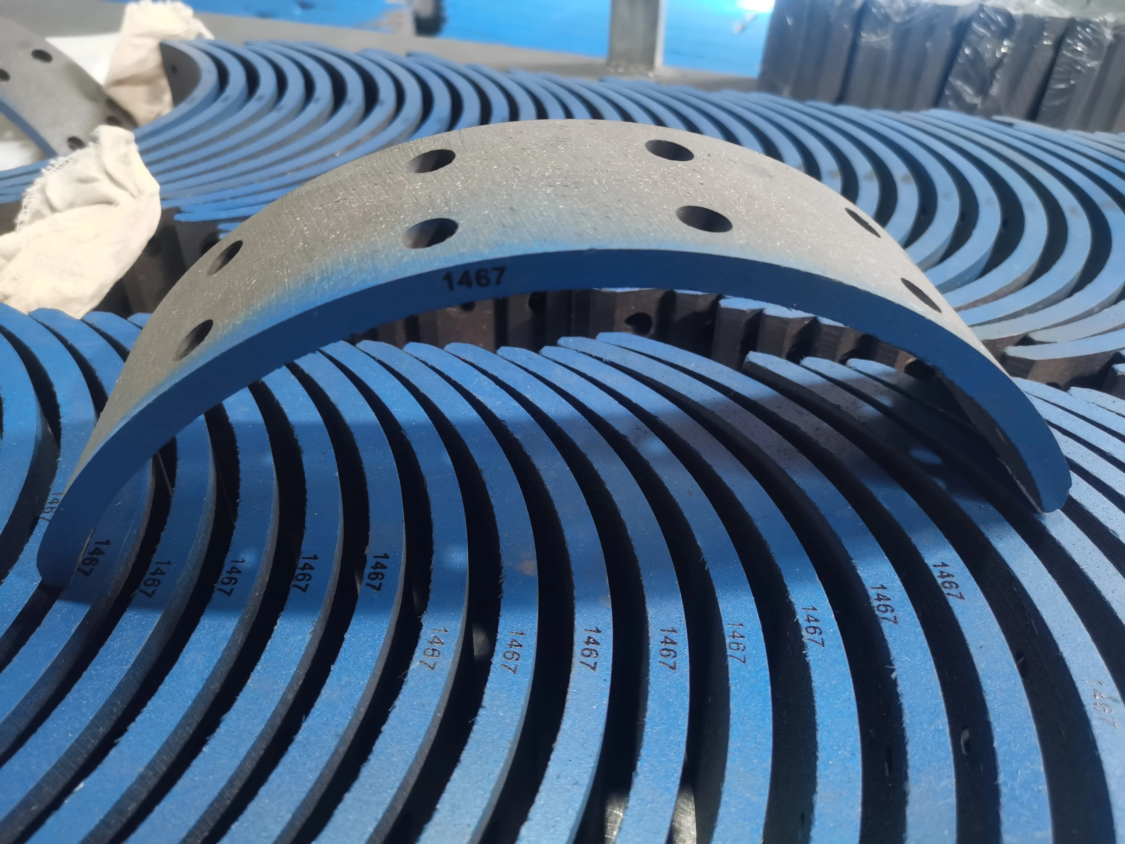 Truck Parts Brake Lining Hino   Material Brake Shoe Lining 1467/ T320-758A canter   Truck Hino 500 BRAKE SHOE JAPANESE
