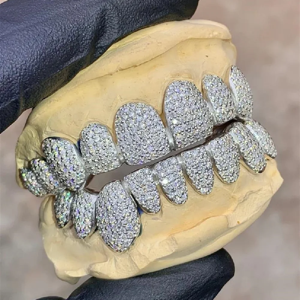 Hip Hop Custom Teeth Moissanite Silver Grillz 10 Top 10 Bottom Iced out vvs Diamond Moissanite Grillz