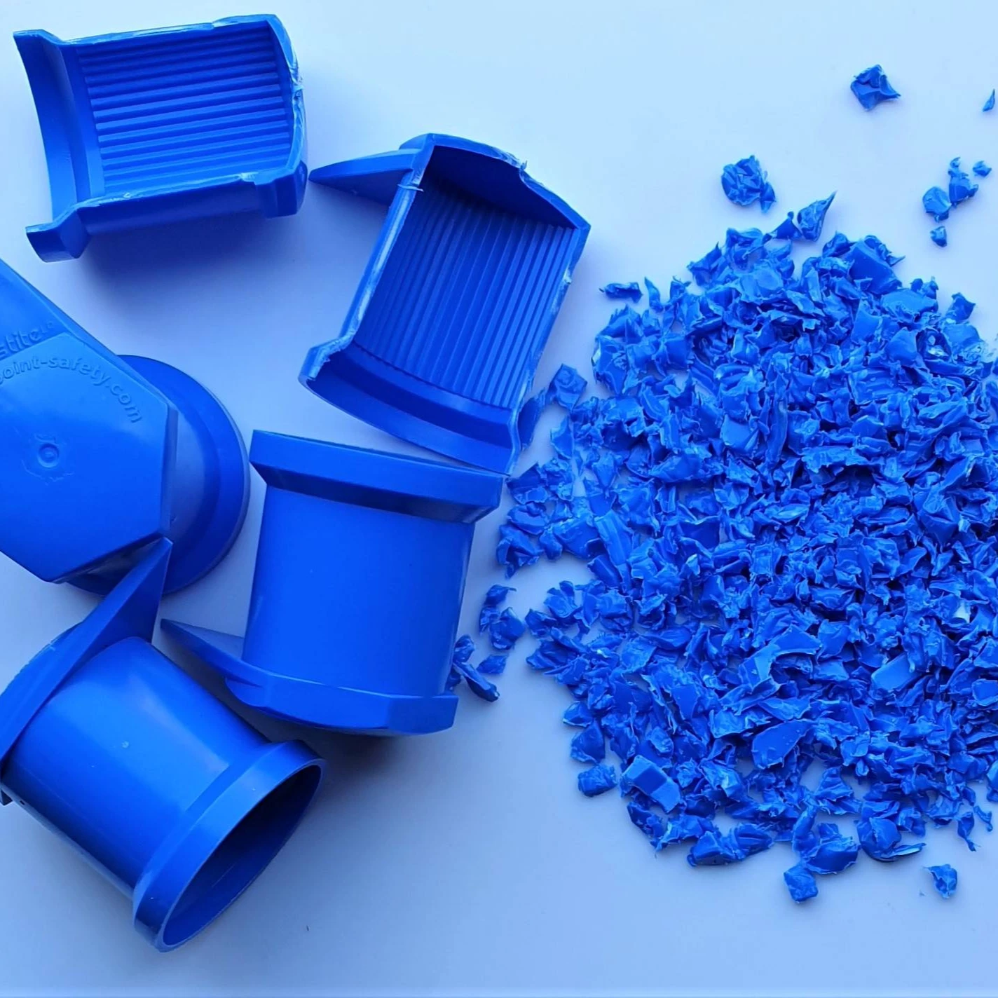 Scrap Plastic HDPE Blue drum flakes Large wholesale Waste PE material