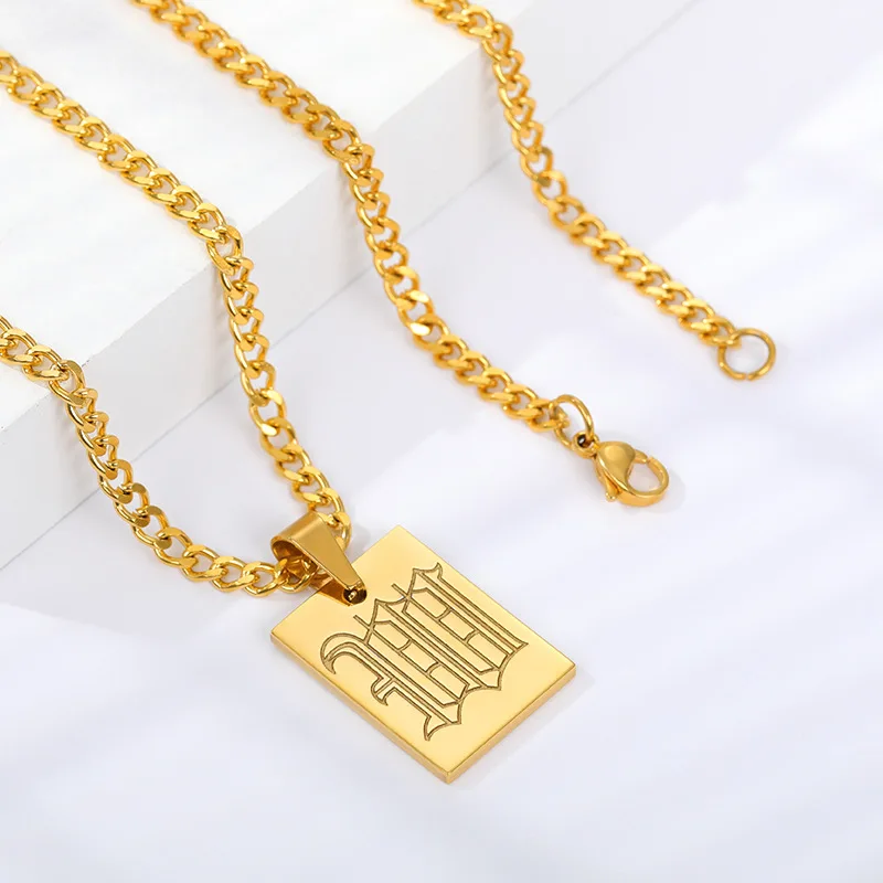 Trending 18k Gold Plated Stainless Steel Necklace Jewelry Minimalist Fashion Design Old English Personalize Necklace