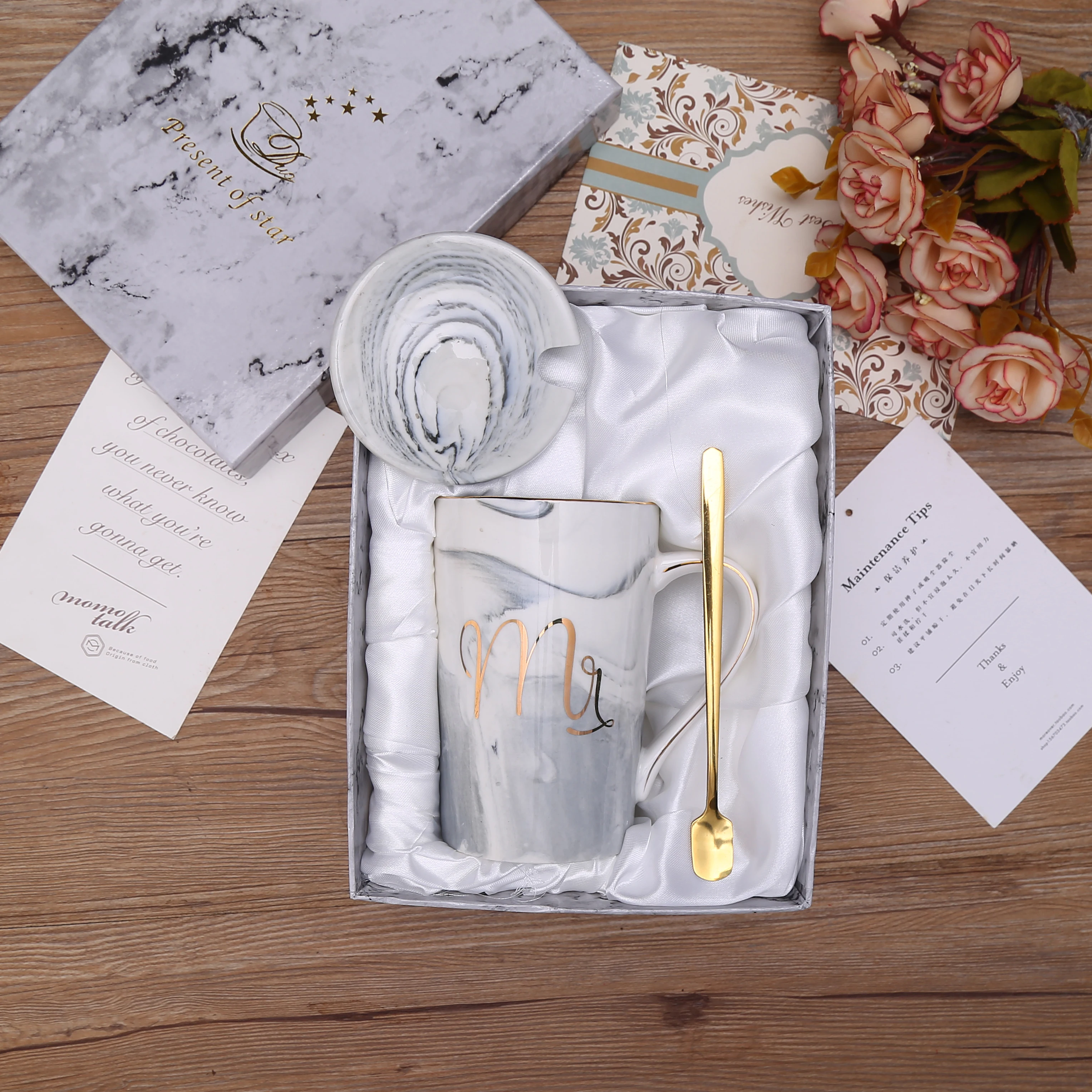 M025 High Quality Wholesale Custom couple mr and mrs set of 2 marble ceramic coffee cup mugs gift box set with lids and spoons