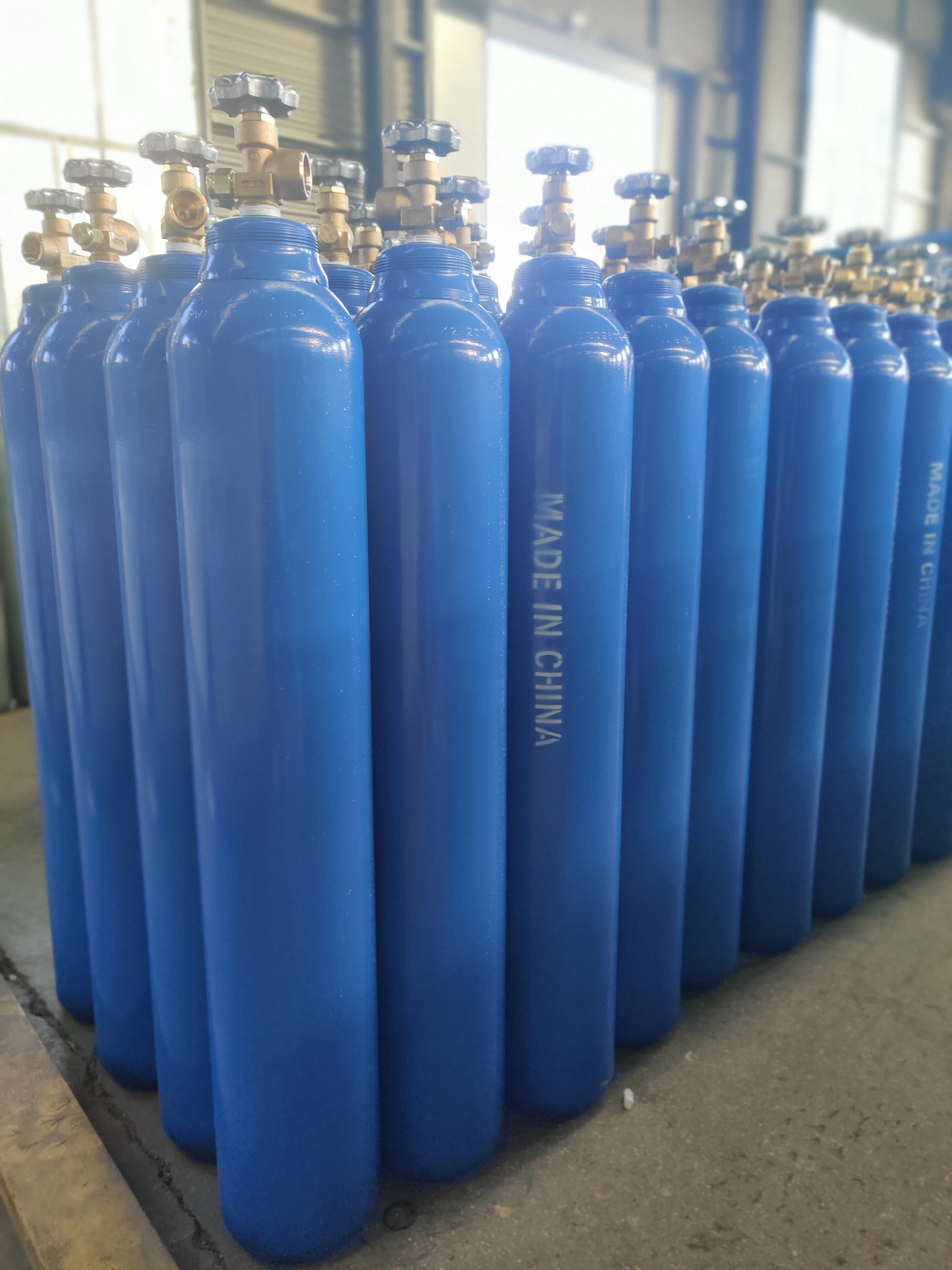 Cheap price 10L 15L 20L 50 L ENISO9809-3 3M3/2M3/10M3/ 150bar 37MN medical oxygen cylinder for EU Market
