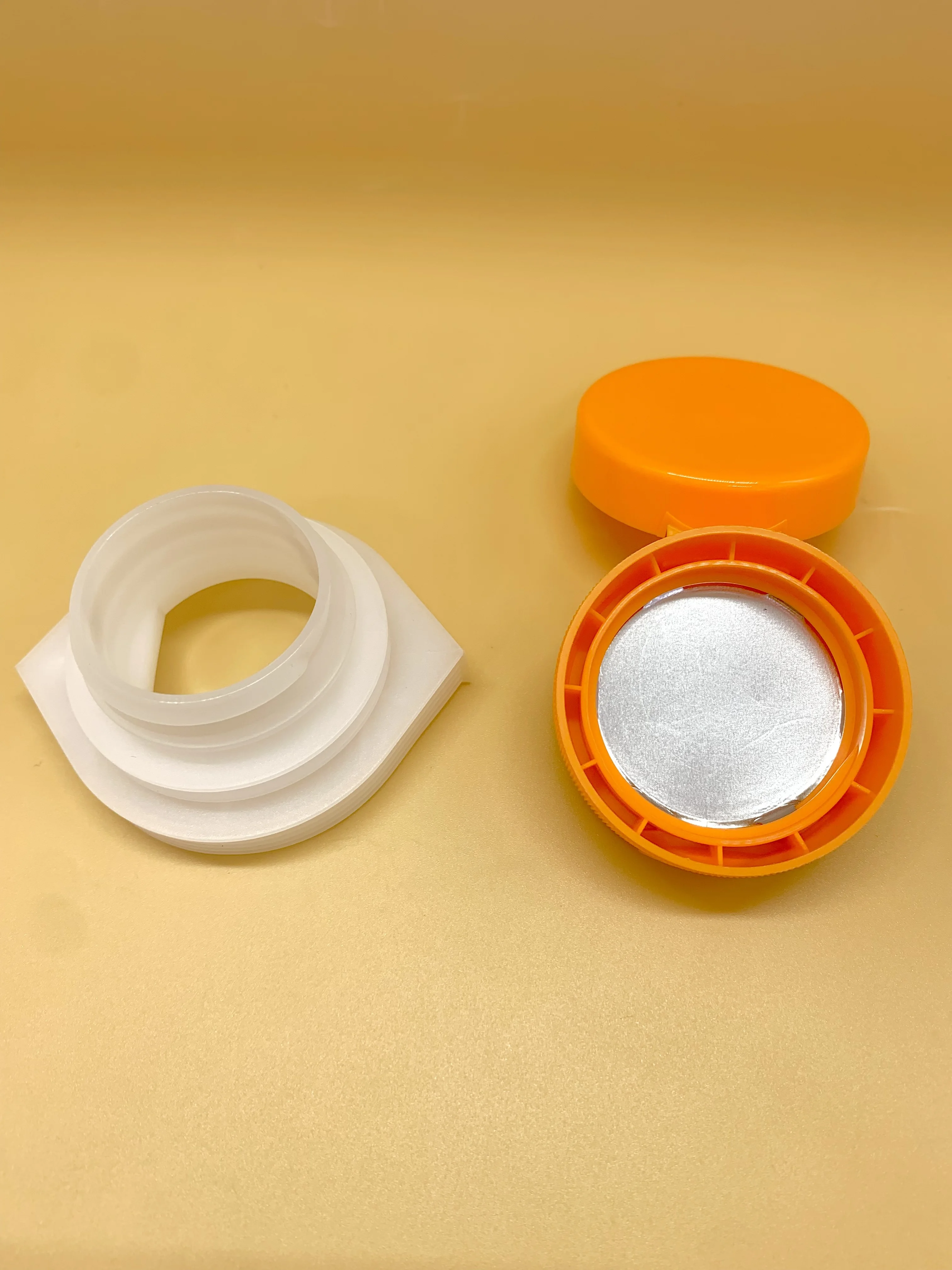 Flip Top Cap with Silicon Gel Valve for Plastic Spout Bag  Screw Cap Jinlei Plastic Spout Pouch Filling Squeeze Sauce or Liquid