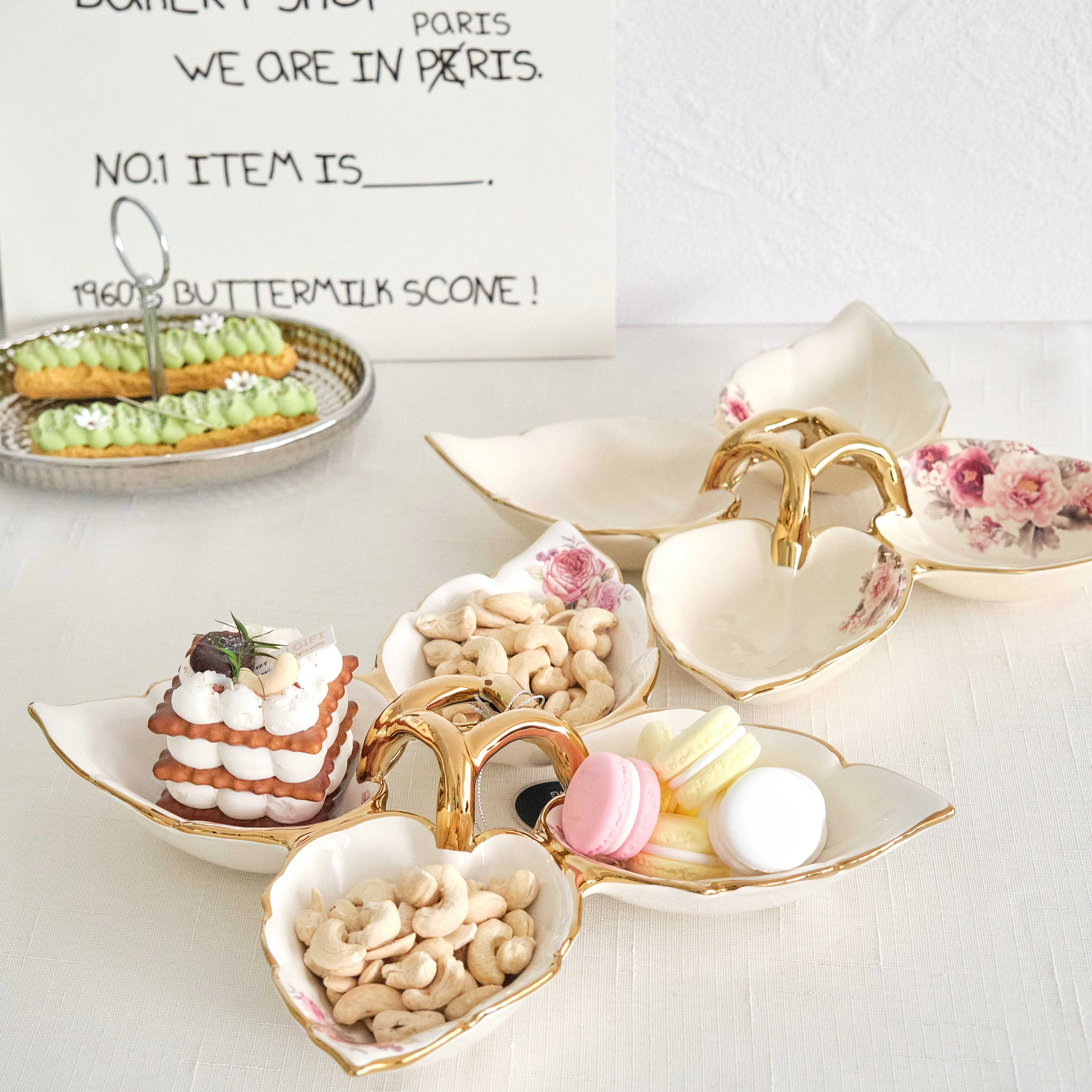 Cheap high quality living room ceramic porcelain 4 grid white divided compartment snack plate