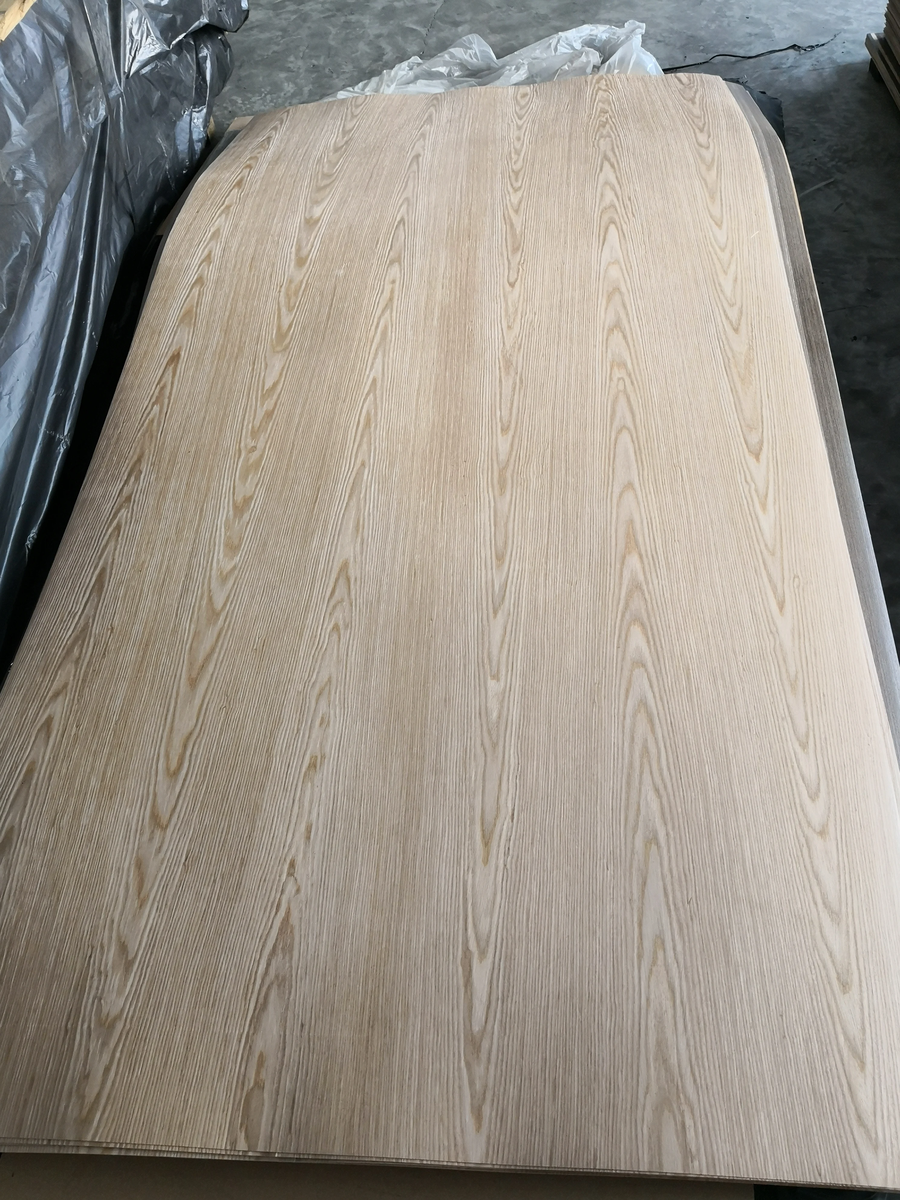 Fire Resistant same as sanfoot Panel Natural Wood Veneer for Life