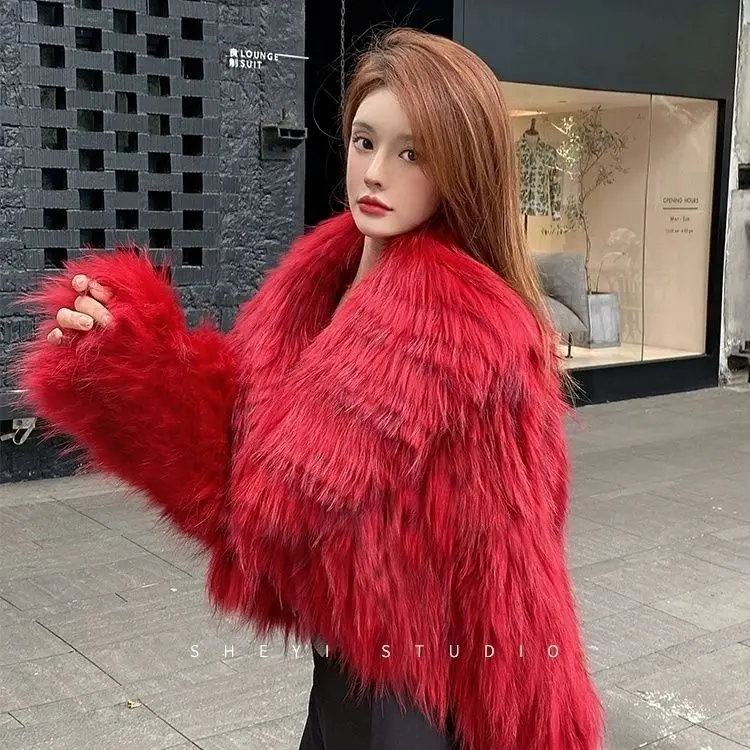 Wholesale winter women clothes real fur coats women natural design short jacket raccoon fur coats for ladies