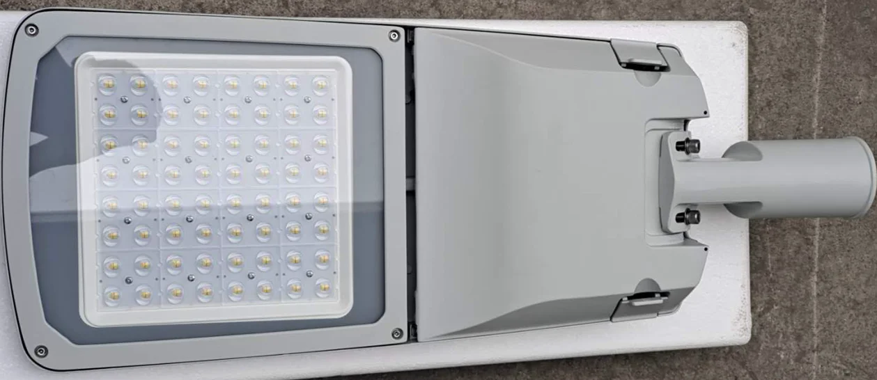 Photo Cell or Dali Intelligent Control Isolation Driver Street Light5050SMD IP65 Outdoor Lighting Led Street Light Manufacturers