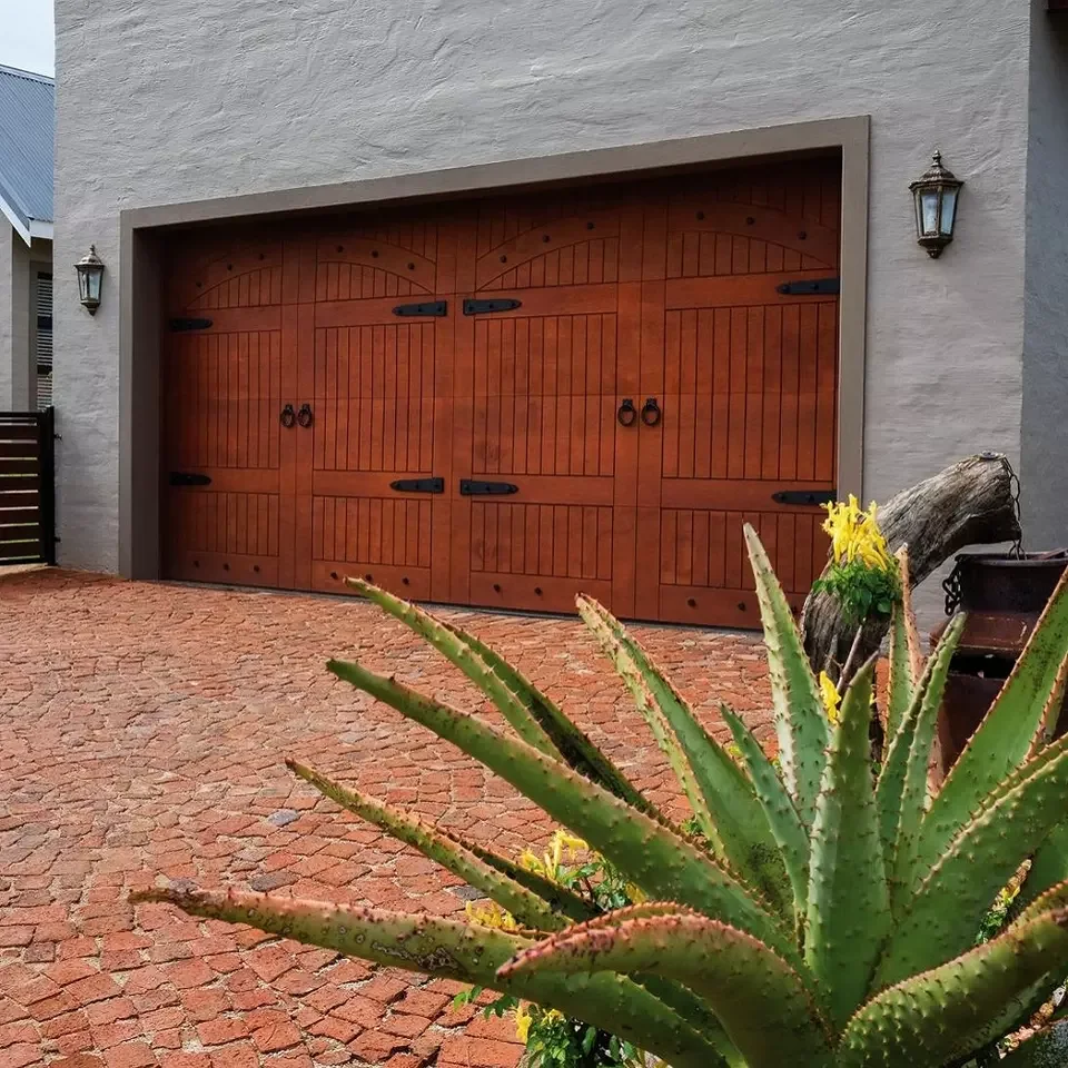Motor Control High Quality Lightweight Residential Galvanized Steel Sliding Garage Doors
