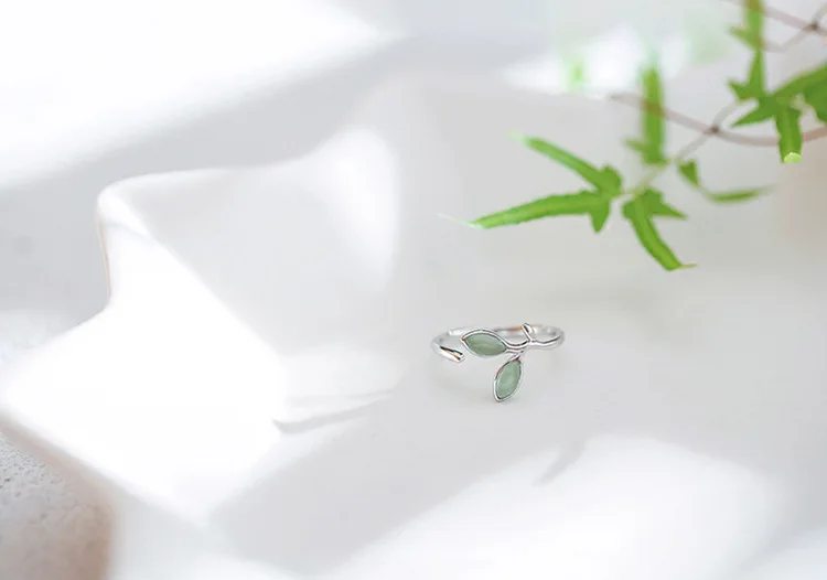 925 pure silver literary and artistic green leaves are simple and versatile Korean new style jewelry