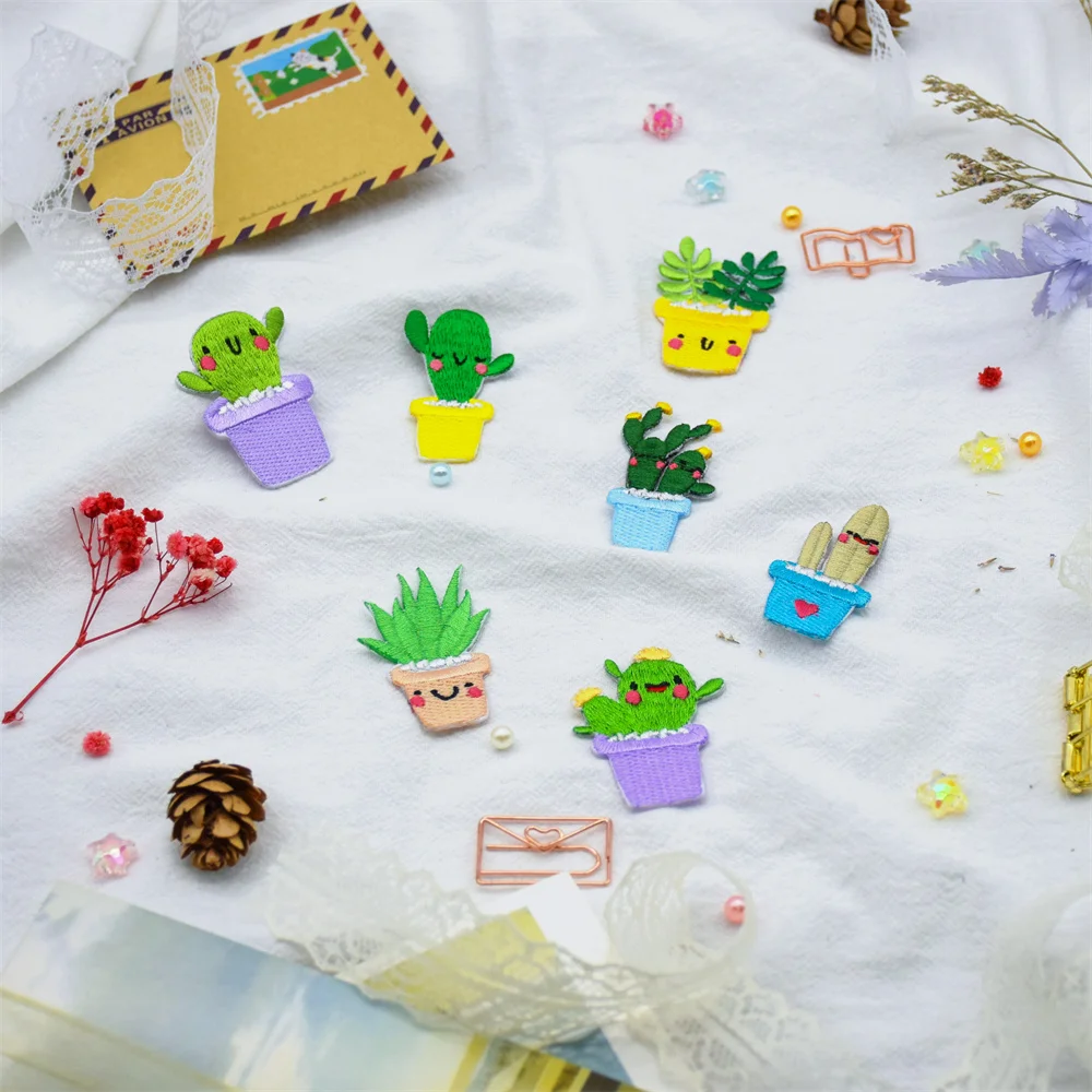 Low MOQ Custom Plant Flower Embroidery Patches