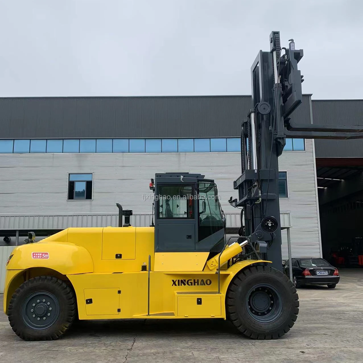 Xinghao 10-50 ton empilhadeira Montacargas kalmar 20ft container forklift diesel forklift truck Fork Lift Truck Diesel Forklifts