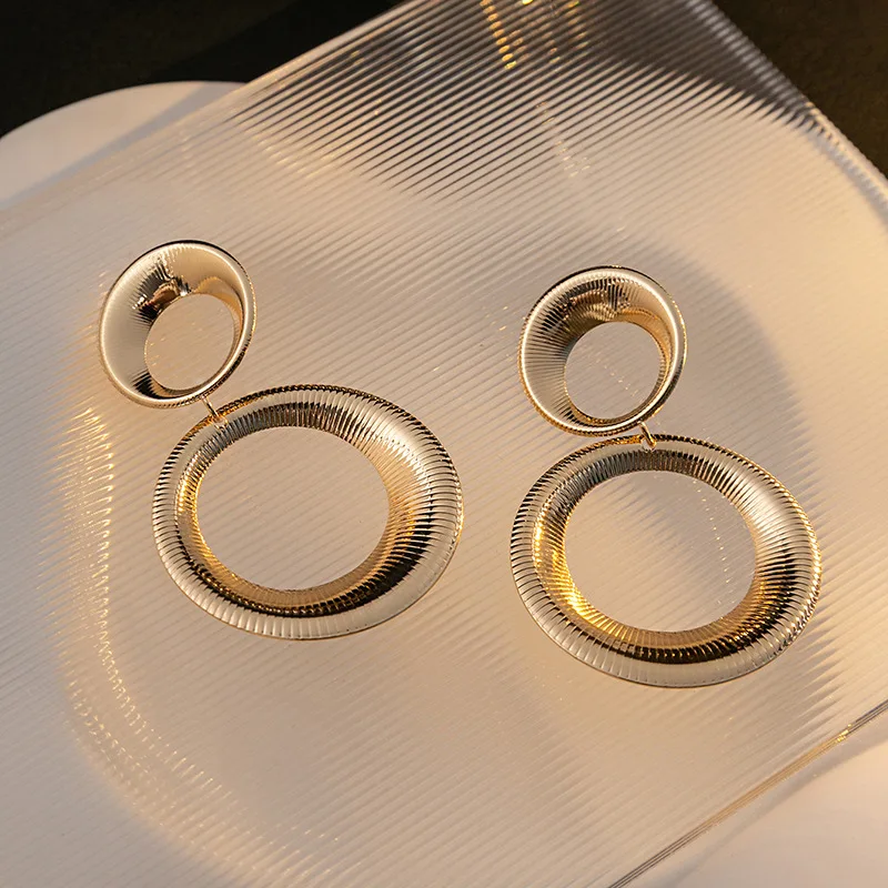 Vintage Large Striped Double Circle Earrings Jewelry Exaggerated Gold Plated Gourd Stud Earrings Women Jewelry