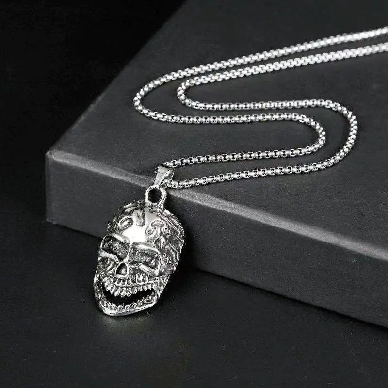 Delicacy stainless steel jewelry pendant Skull popular necklace colorfast Antique silver Halloween Jewelry for men