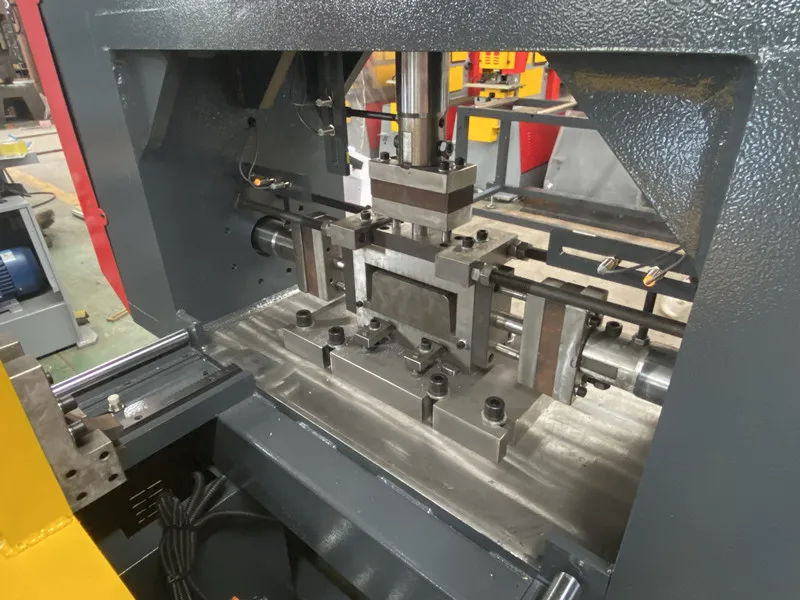flatbed cutter sheet cutter 6m  cnc hydraulic  punching machine