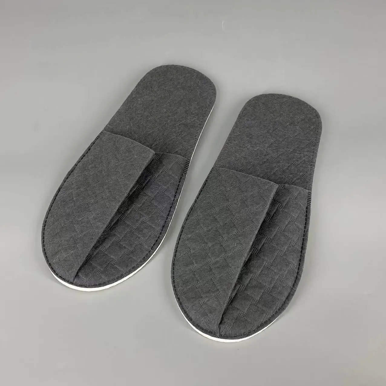 Wholesale thickened non-slip room supplies white disposable hotel Disposable slippers